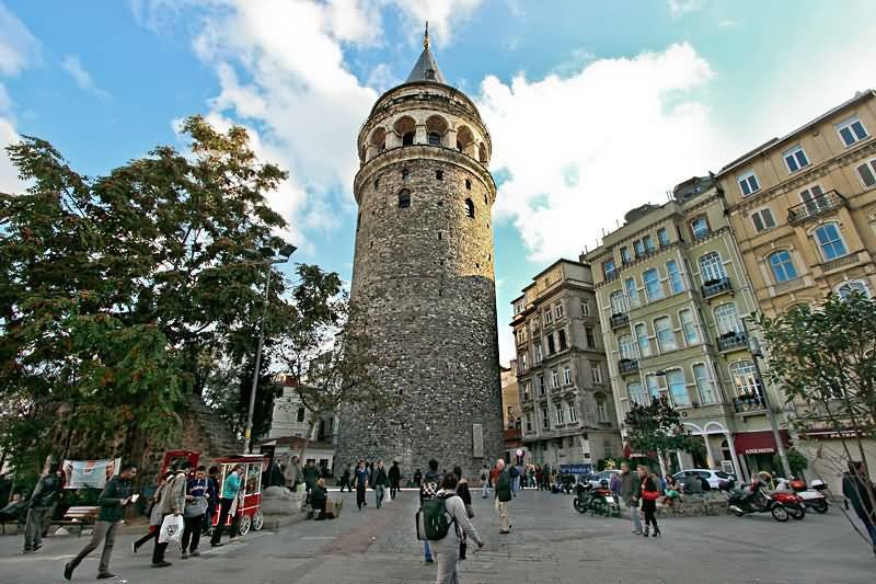 https://mdw-travel-data-us-east-1.s3.amazonaws.com/img/country/Turkey/Galata-Tower/img_00.jpg