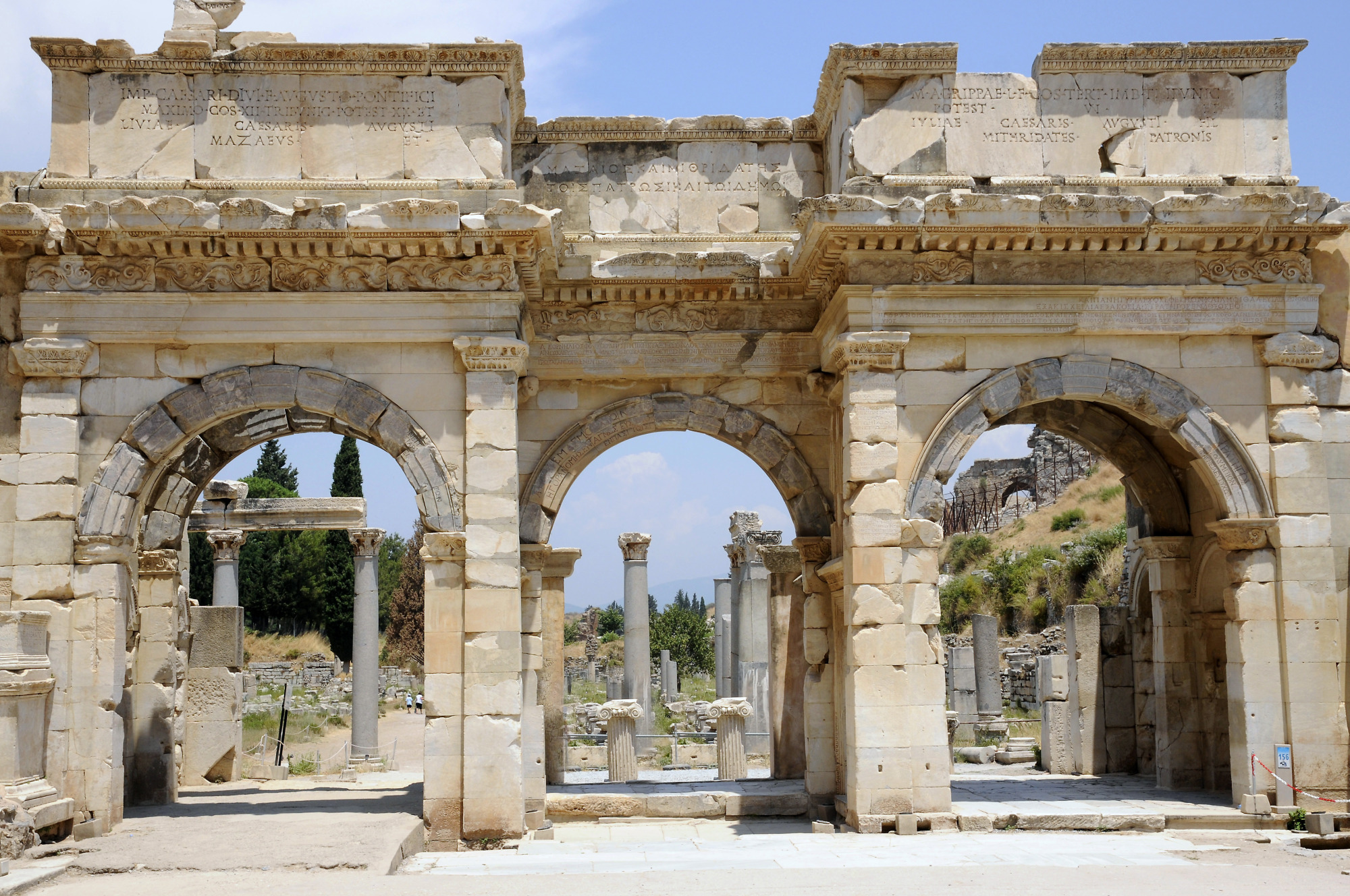 https://mdw-travel-data-us-east-1.s3.amazonaws.com/img/country/Turkey/Gate-of-Augustus/img_00.jpg