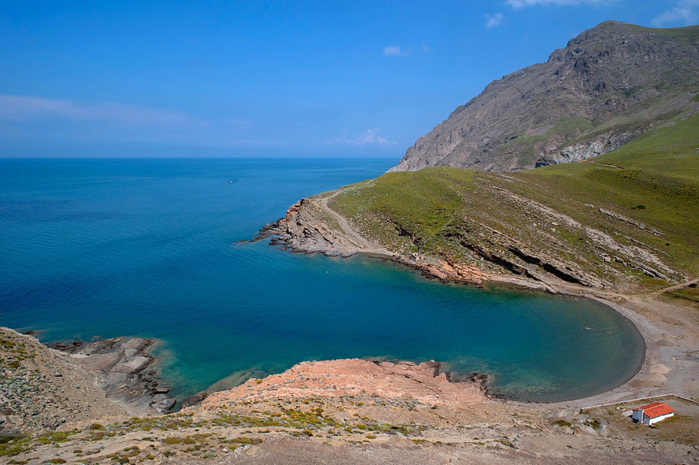 https://mdw-travel-data-us-east-1.s3.amazonaws.com/img/country/Turkey/Gokceada-Kalekoy/img_03.jpg