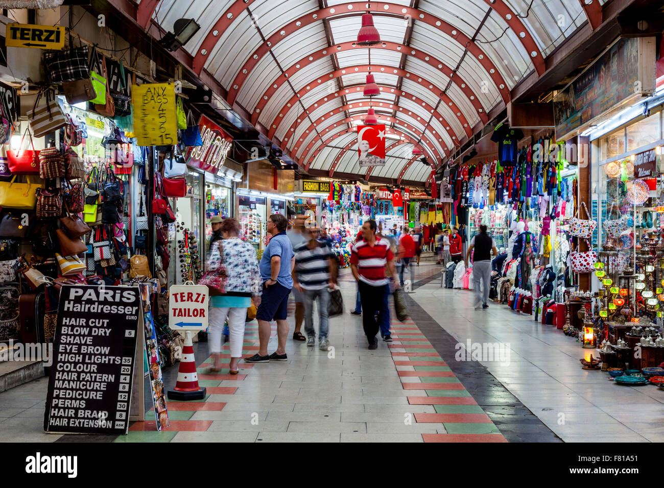 https://mdw-travel-data-us-east-1.s3.amazonaws.com/img/country/Turkey/Grand-Bazaar-Marmaris/img_03.jpg