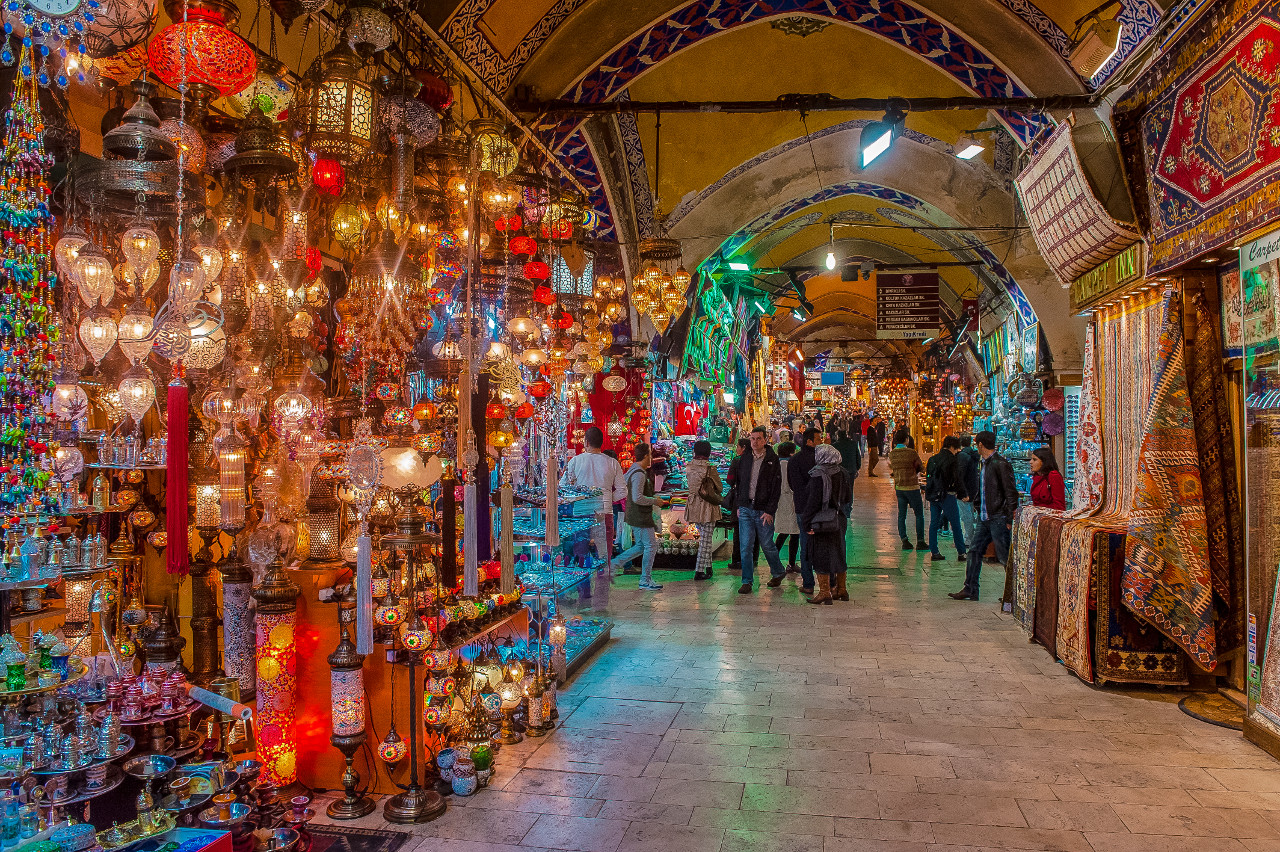 https://mdw-travel-data-us-east-1.s3.amazonaws.com/img/country/Turkey/Grand-Bazaar/img_03.jpg