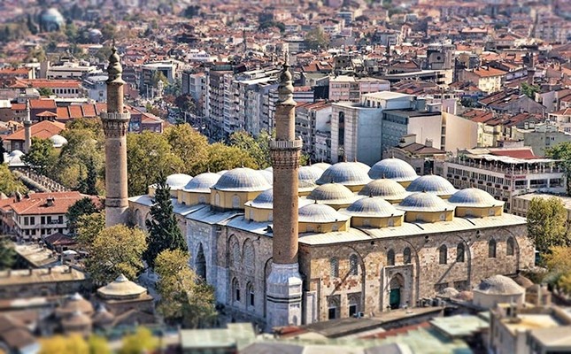 https://mdw-travel-data-us-east-1.s3.amazonaws.com/img/country/Turkey/Grand-Mosque-of-Bursa/img_00.jpg