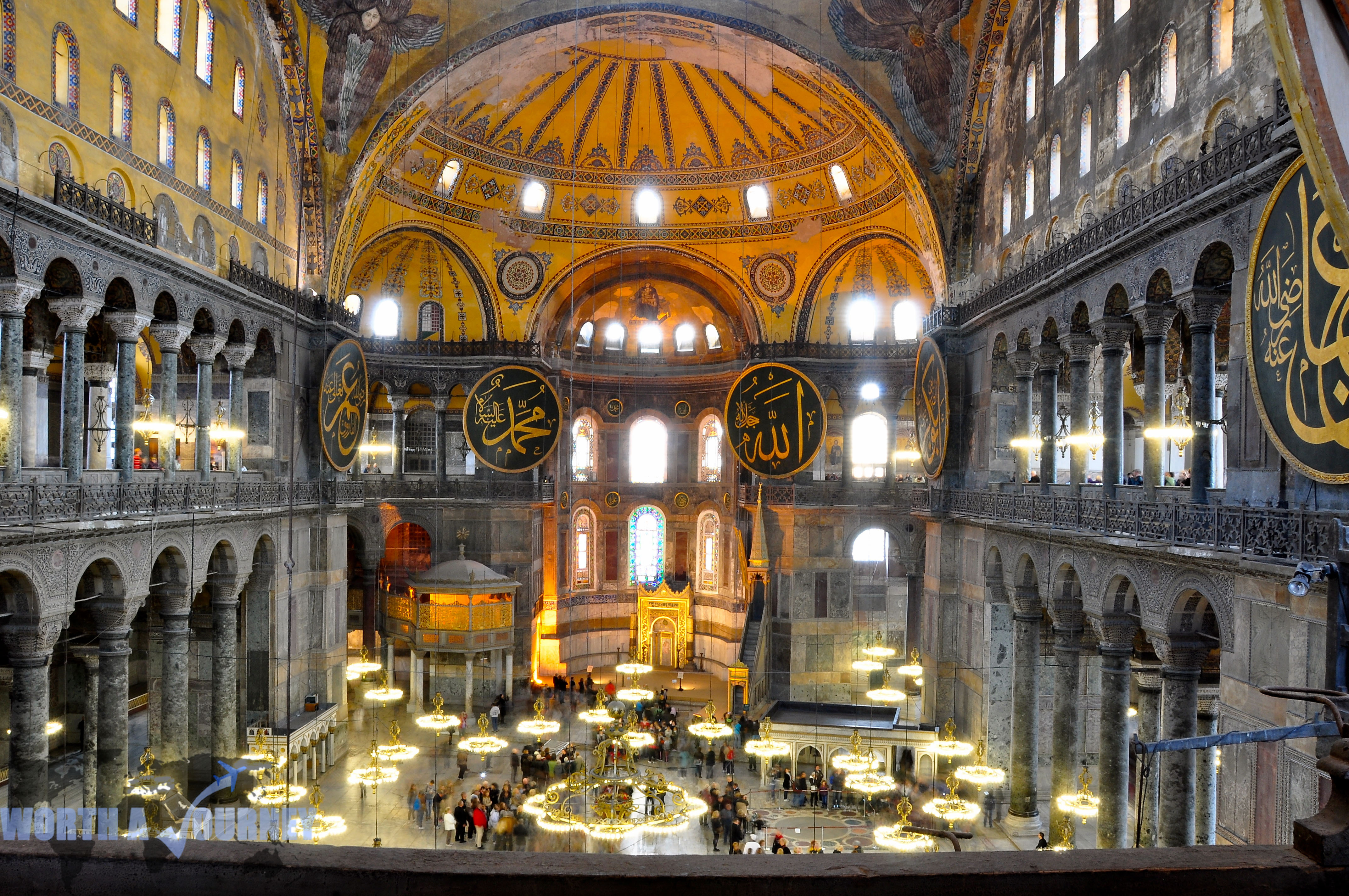 https://mdw-travel-data-us-east-1.s3.amazonaws.com/img/country/Turkey/Hagia-Sophia-Museum/img_02.jpg