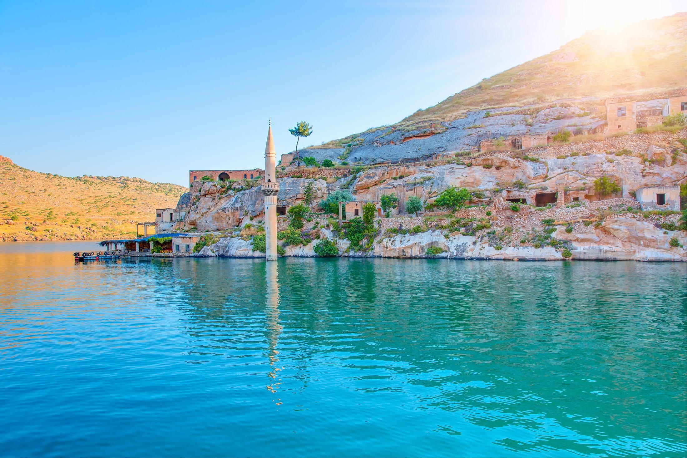 https://mdw-travel-data-us-east-1.s3.amazonaws.com/img/country/Turkey/Halfeti/img_01.jpg