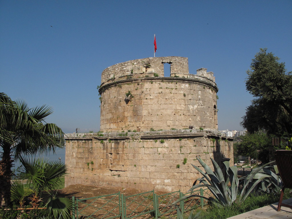 https://mdw-travel-data-us-east-1.s3.amazonaws.com/img/country/Turkey/Hidirlik-Tower/img_02.jpg
