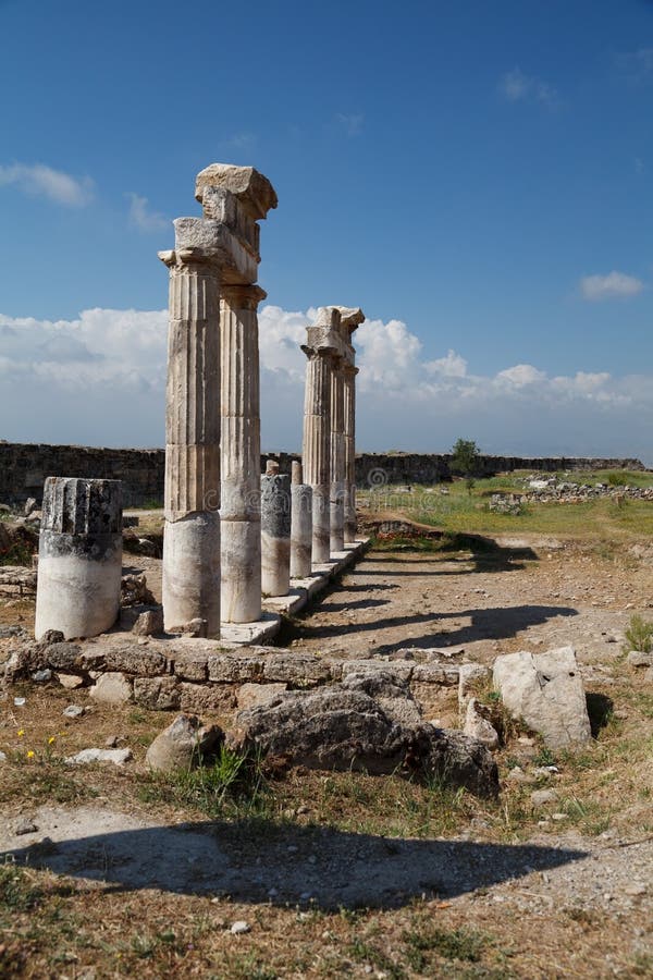 https://mdw-travel-data-us-east-1.s3.amazonaws.com/img/country/Turkey/Hierapolis-Museum/img_03.jpg