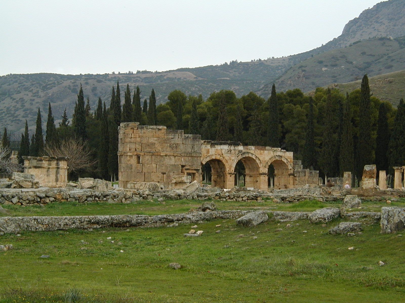 https://mdw-travel-data-us-east-1.s3.amazonaws.com/img/country/Turkey/Hierapolis/img_03.jpg