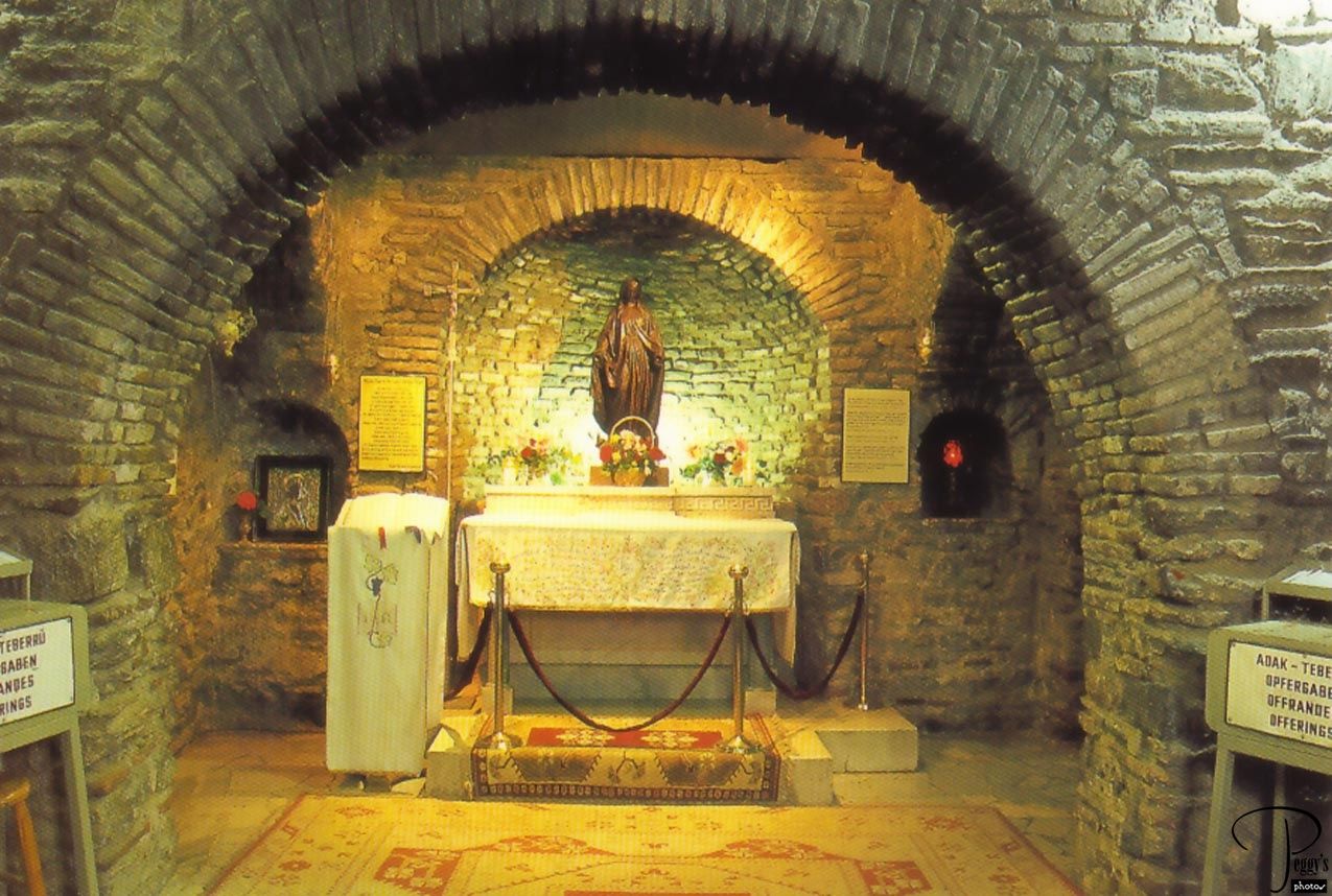 https://mdw-travel-data-us-east-1.s3.amazonaws.com/img/country/Turkey/House-of-the-Virgin-Mary/img_00.jpg