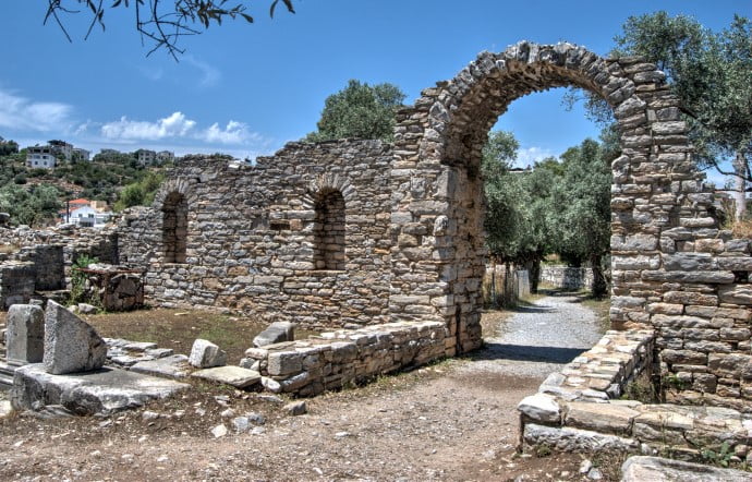 https://mdw-travel-data-us-east-1.s3.amazonaws.com/img/country/Turkey/Iasos/img_01.jpg
