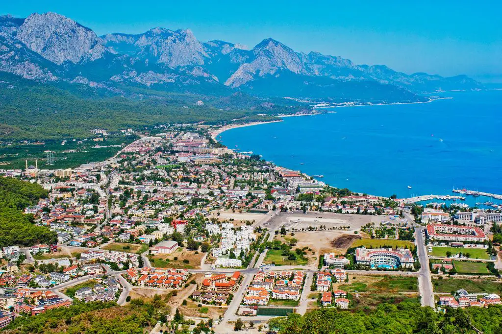 https://mdw-travel-data-us-east-1.s3.amazonaws.com/img/country/Turkey/Kemer-Marina/img_00.jpg