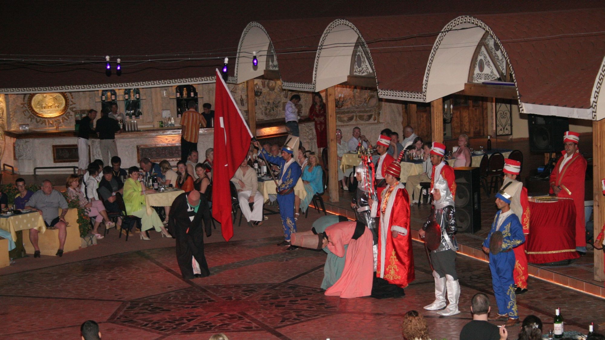 https://mdw-travel-data-us-east-1.s3.amazonaws.com/img/country/Turkey/Kervansaray-Turkish-Night/img_01.jpg