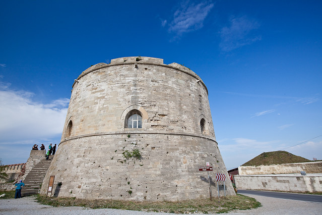 https://mdw-travel-data-us-east-1.s3.amazonaws.com/img/country/Turkey/Kilitbahir-Castle/img_03.jpg