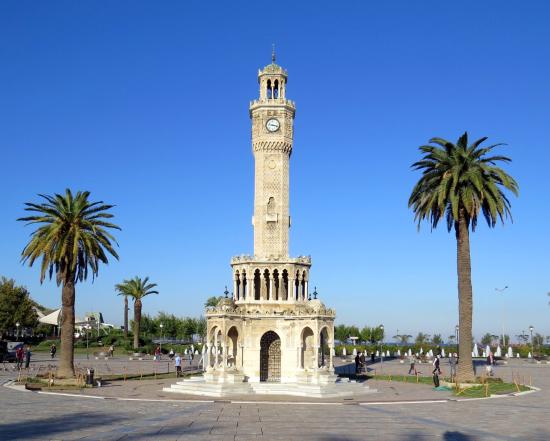 https://mdw-travel-data-us-east-1.s3.amazonaws.com/img/country/Turkey/Konak-Square/img_00.jpg