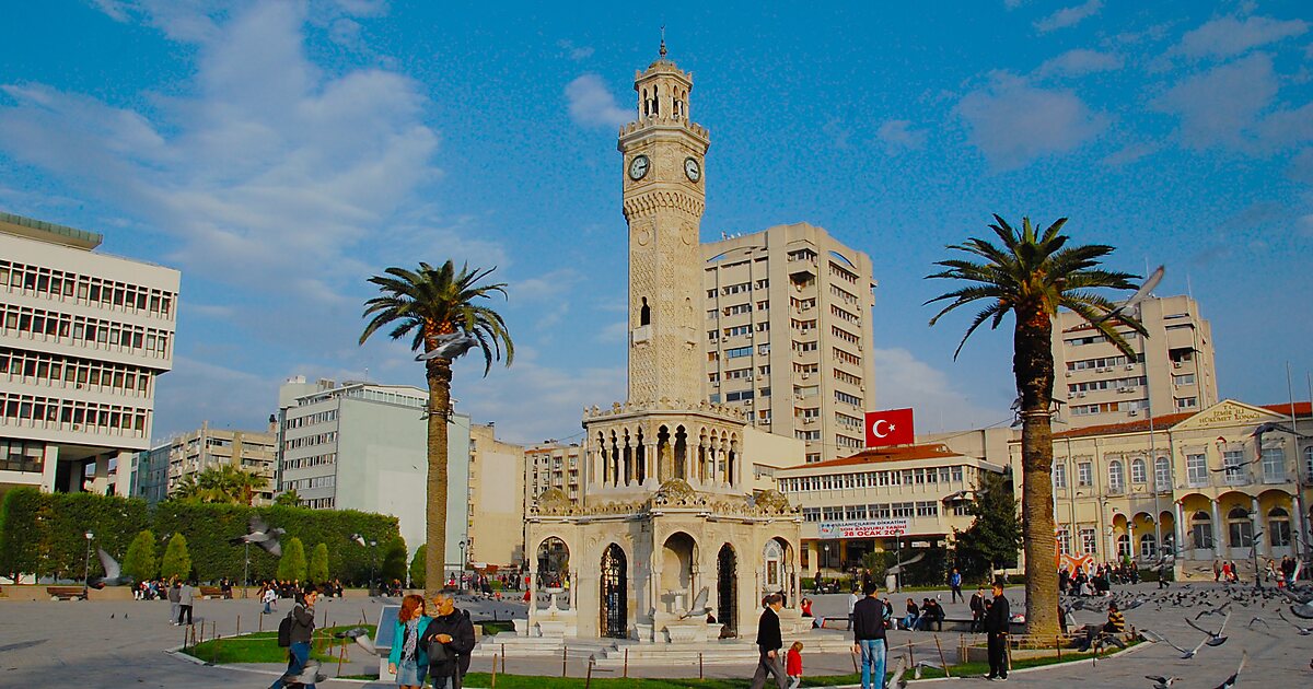 https://mdw-travel-data-us-east-1.s3.amazonaws.com/img/country/Turkey/Konak-Square/img_01.jpg