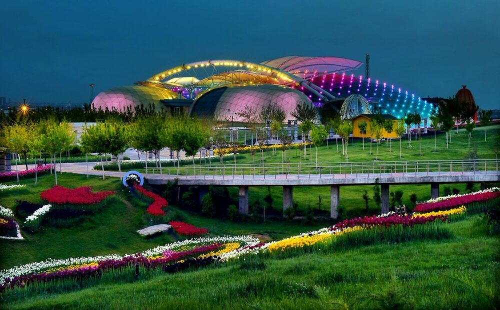 https://mdw-travel-data-us-east-1.s3.amazonaws.com/img/country/Turkey/Konya-Tropical-Butterfly-Garden/img_03.jpg