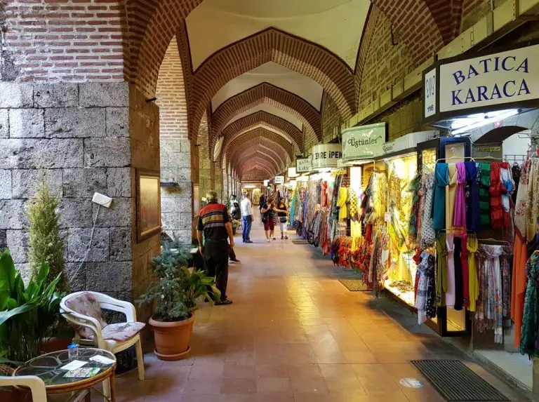 https://mdw-travel-data-us-east-1.s3.amazonaws.com/img/country/Turkey/Koza-Han/img_00.jpg