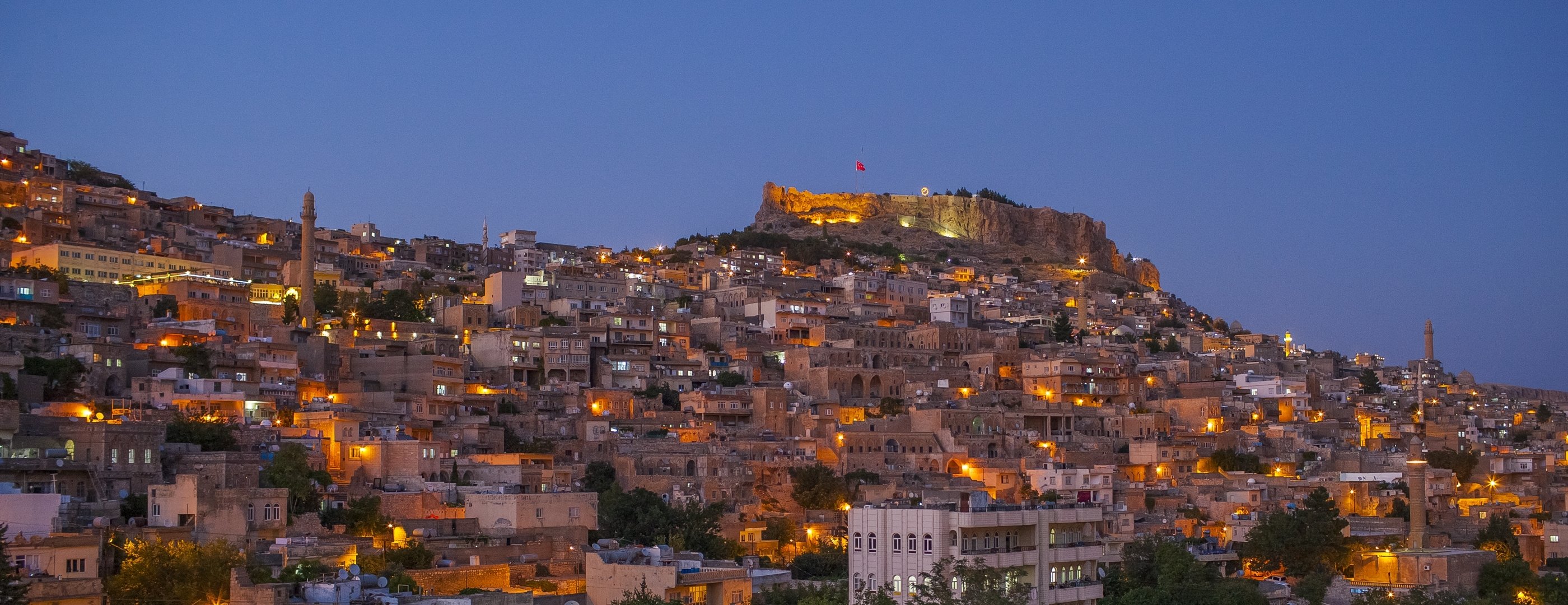 https://mdw-travel-data-us-east-1.s3.amazonaws.com/img/country/Turkey/Mardin-City-Walls/img_02.jpg