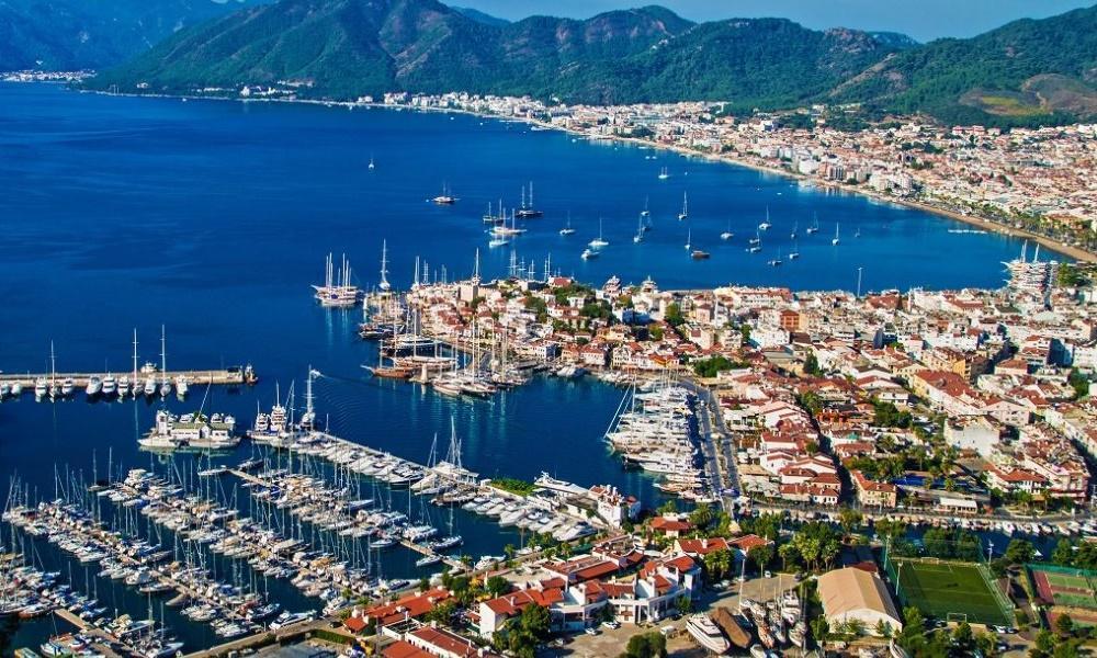 https://mdw-travel-data-us-east-1.s3.amazonaws.com/img/country/Turkey/Marmaris-Blue-Port-Shopping-Center/img_00.jpg