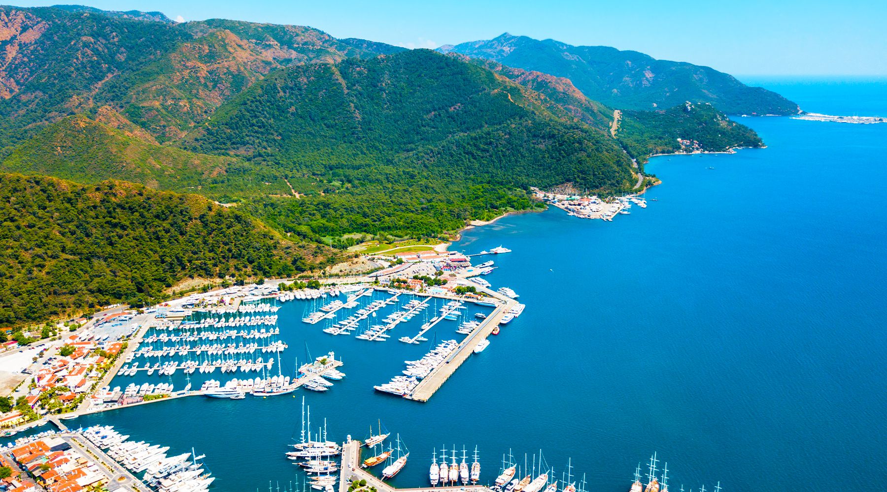 https://mdw-travel-data-us-east-1.s3.amazonaws.com/img/country/Turkey/Marmaris-Yacht-Marina/img_02.jpg