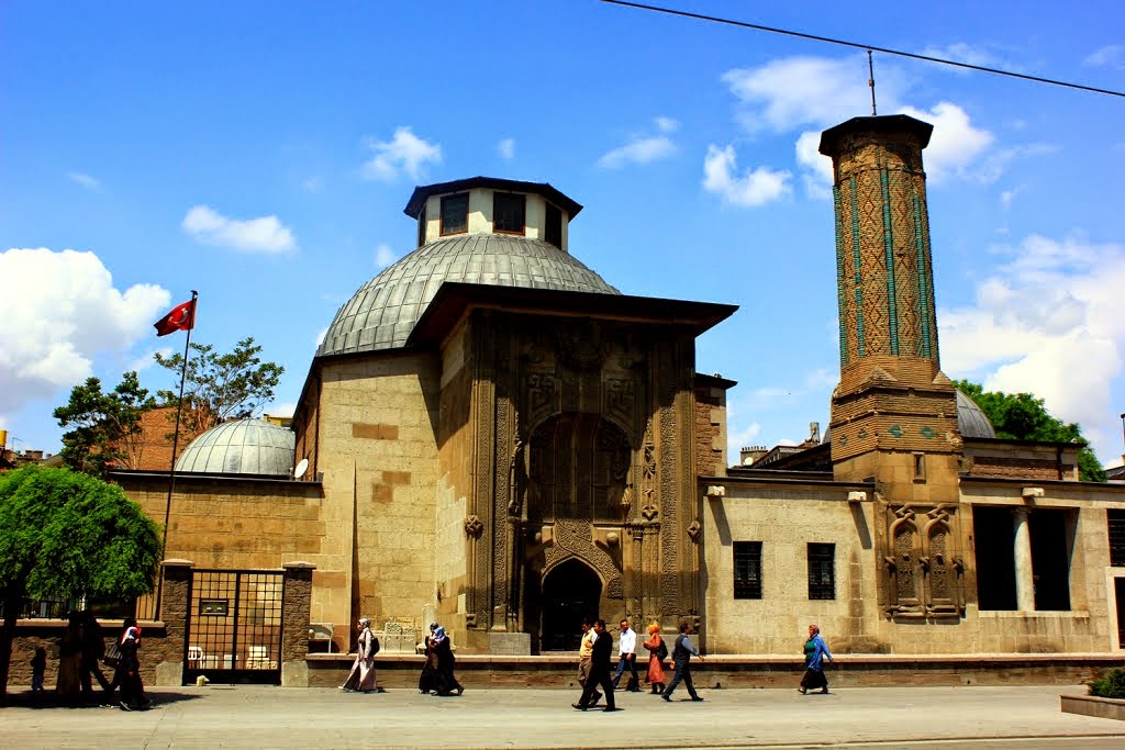 https://mdw-travel-data-us-east-1.s3.amazonaws.com/img/country/Turkey/Meram-Karatay-Madrasah/img_01.jpg