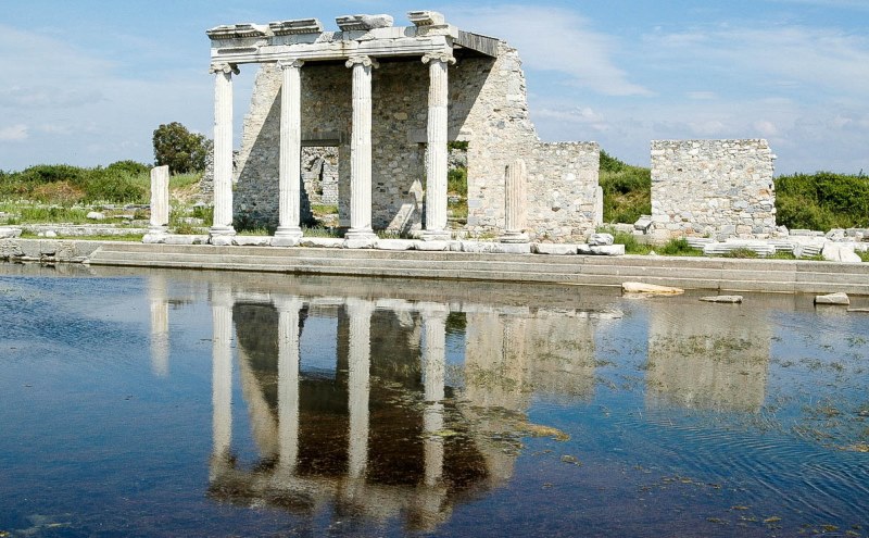https://mdw-travel-data-us-east-1.s3.amazonaws.com/img/country/Turkey/Miletus/img_02.jpg
