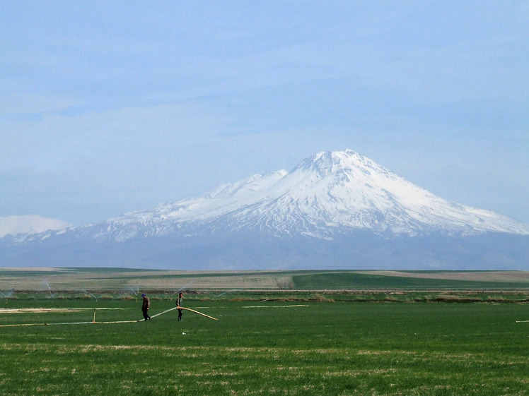 https://mdw-travel-data-us-east-1.s3.amazonaws.com/img/country/Turkey/Mount-Hasan/img_03.jpg
