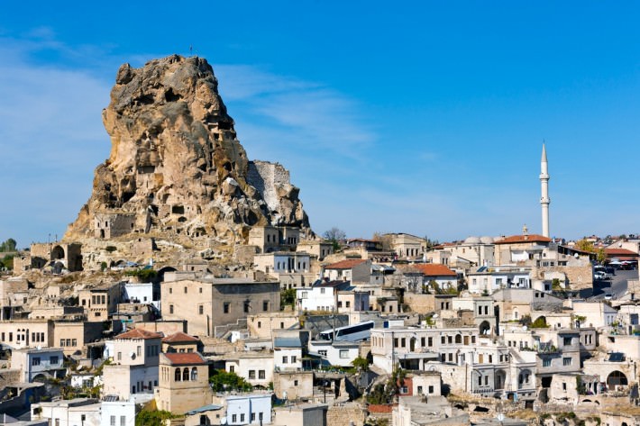 https://mdw-travel-data-us-east-1.s3.amazonaws.com/img/country/Turkey/Ortahisar-Castle/img_03.jpg