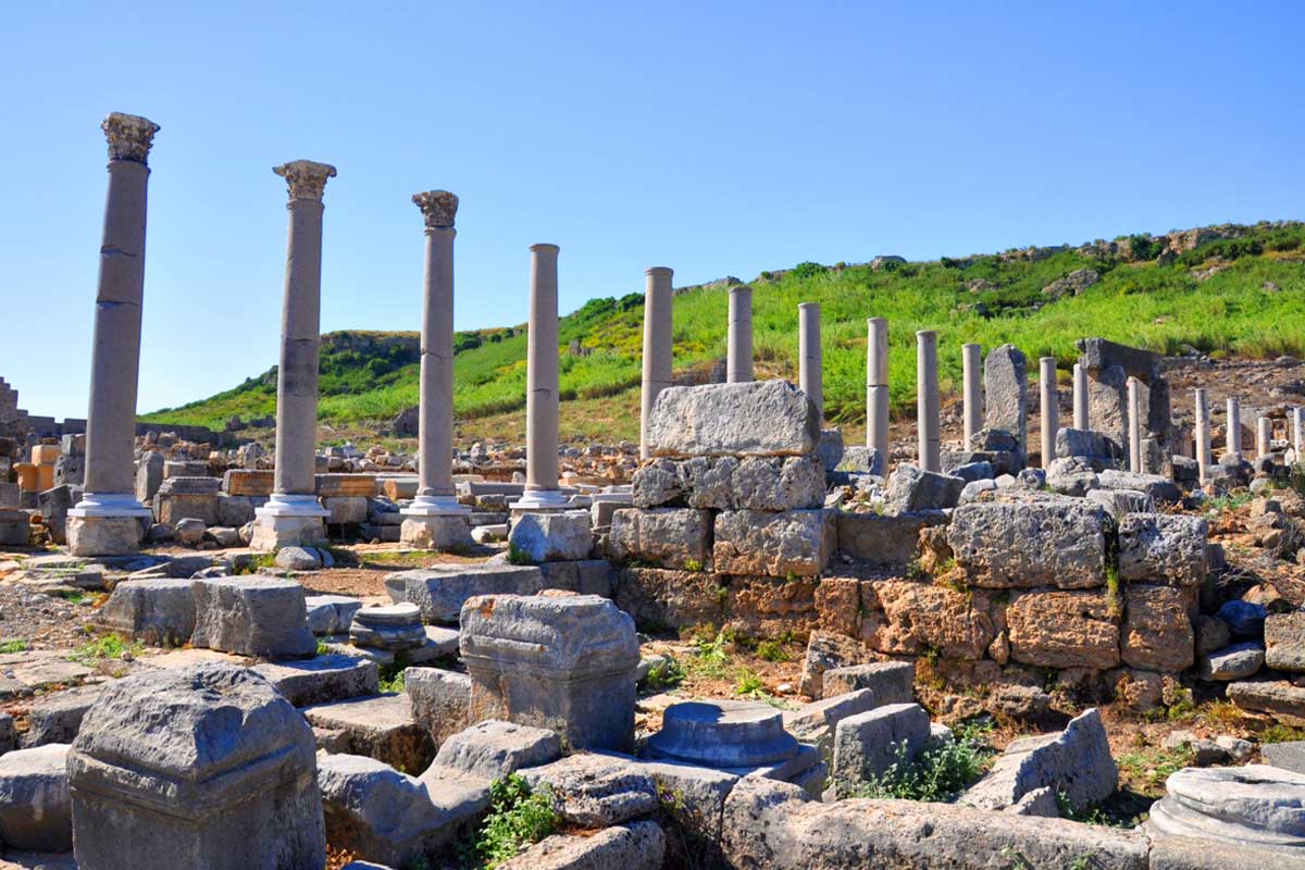 https://mdw-travel-data-us-east-1.s3.amazonaws.com/img/country/Turkey/Perge/img_01.jpg