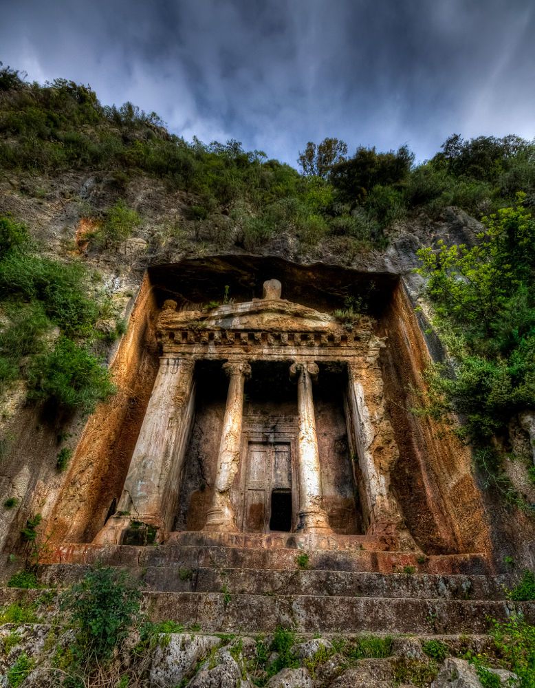 https://mdw-travel-data-us-east-1.s3.amazonaws.com/img/country/Turkey/Rock-Tombs-of-Telmessos/img_00.jpg