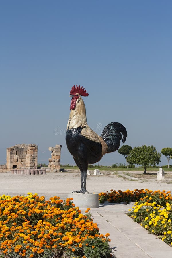 https://mdw-travel-data-us-east-1.s3.amazonaws.com/img/country/Turkey/Rooster-Statue/img_03.jpg