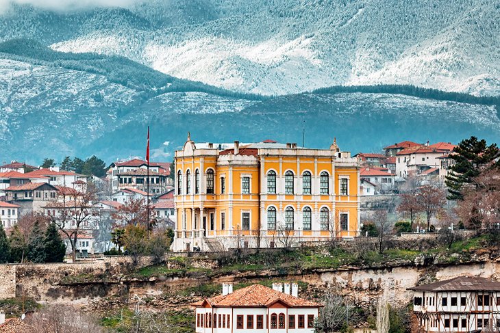 https://mdw-travel-data-us-east-1.s3.amazonaws.com/img/country/Turkey/Safranbolu/img_03.jpg