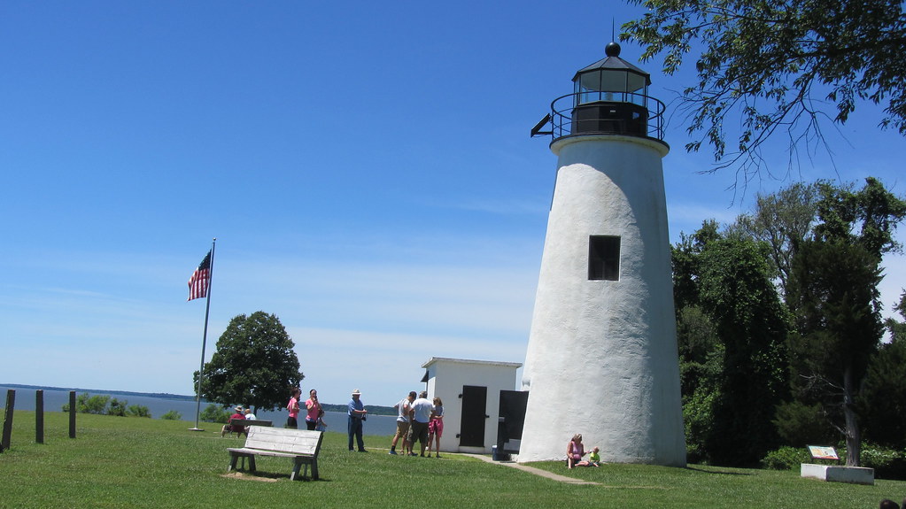 https://mdw-travel-data-us-east-1.s3.amazonaws.com/img/country/Turkey/Side-Lighthouse/img_02.jpg