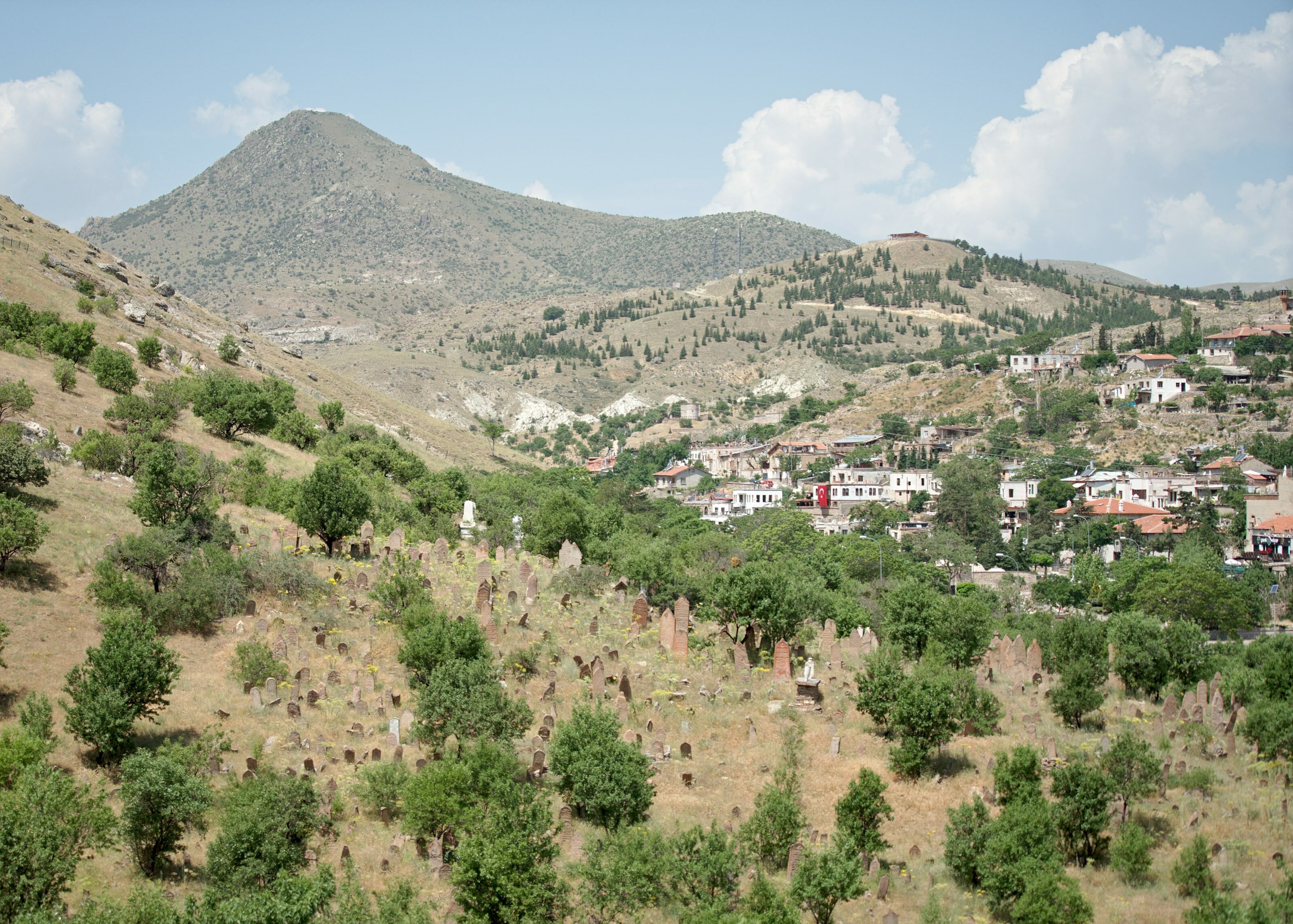 https://mdw-travel-data-us-east-1.s3.amazonaws.com/img/country/Turkey/Sille/img_01.jpg