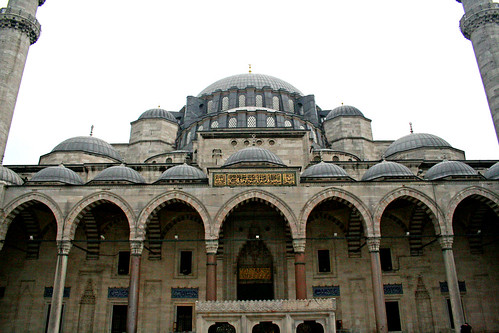 https://mdw-travel-data-us-east-1.s3.amazonaws.com/img/country/Turkey/Suleymaniye-Mosque/img_01.jpg