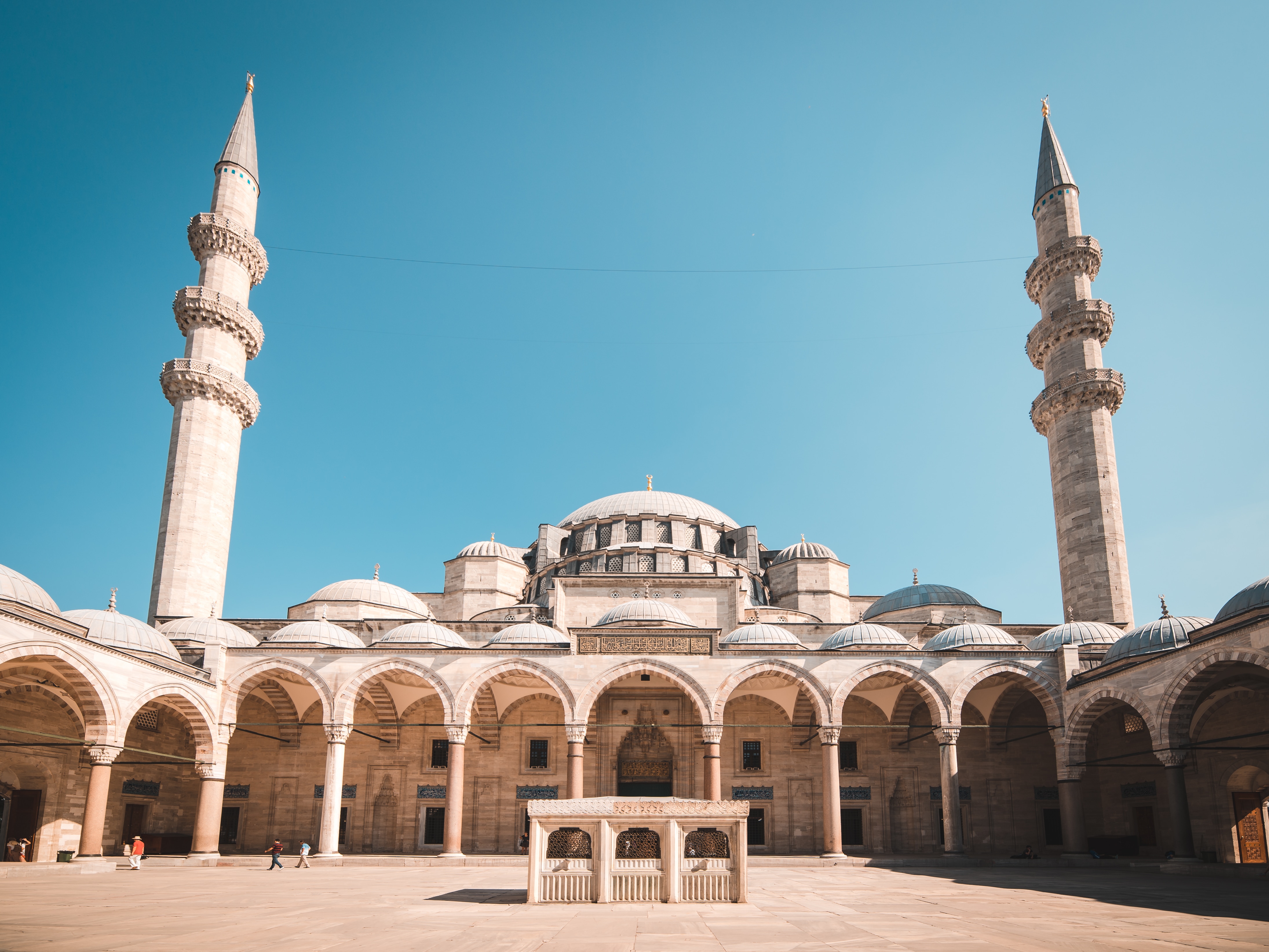 https://mdw-travel-data-us-east-1.s3.amazonaws.com/img/country/Turkey/Suleymaniye-Mosque/img_02.jpg