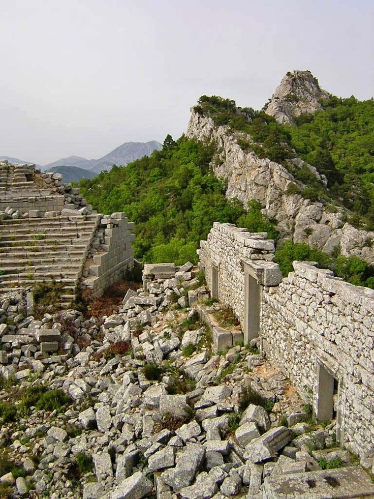 https://mdw-travel-data-us-east-1.s3.amazonaws.com/img/country/Turkey/Termessos/img_00.jpg