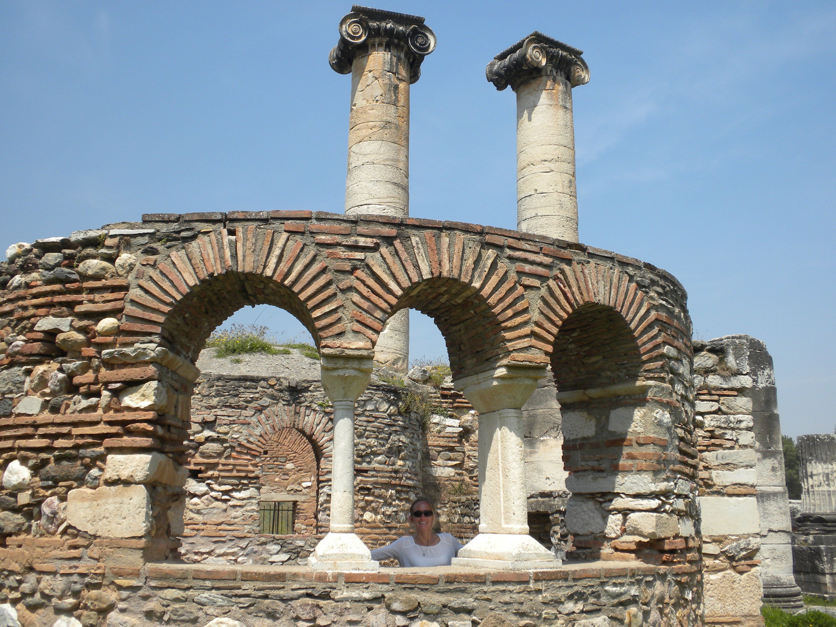 https://mdw-travel-data-us-east-1.s3.amazonaws.com/img/country/Turkey/The-Ancient-City-of-Sardis/img_03.jpg