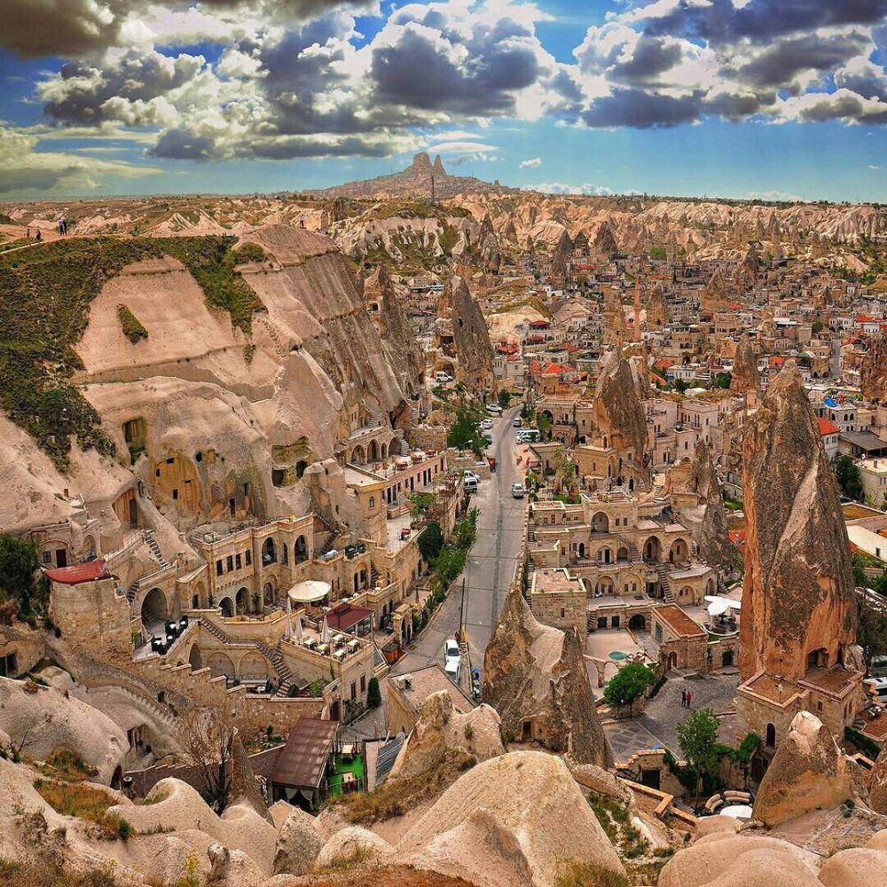 https://mdw-travel-data-us-east-1.s3.amazonaws.com/img/country/Turkey/Tunek-Tepe/img_01.jpg