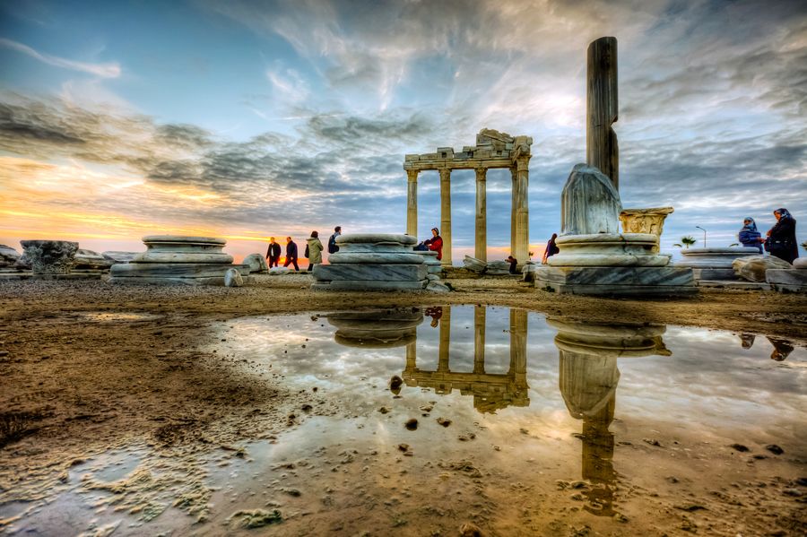https://mdw-travel-data-us-east-1.s3.amazonaws.com/img/country/Turkey/Tunek-Tepe/img_02.jpg