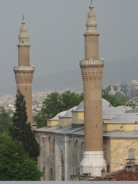 https://mdw-travel-data-us-east-1.s3.amazonaws.com/img/country/Turkey/Ulu-Camii/img_03.jpg