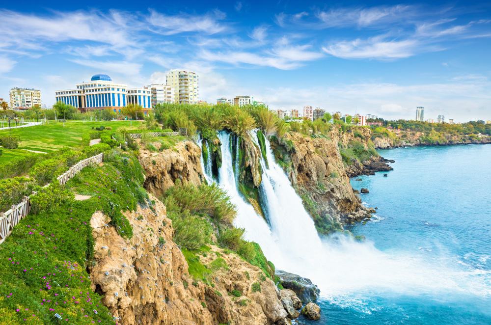 https://mdw-travel-data-us-east-1.s3.amazonaws.com/img/country/Turkey/Uzumlu-Waterfall/img_01.jpg