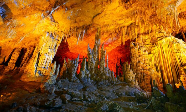 https://mdw-travel-data-us-east-1.s3.amazonaws.com/img/country/Turkey/Yarimburgaz-Cave/img_02.jpg