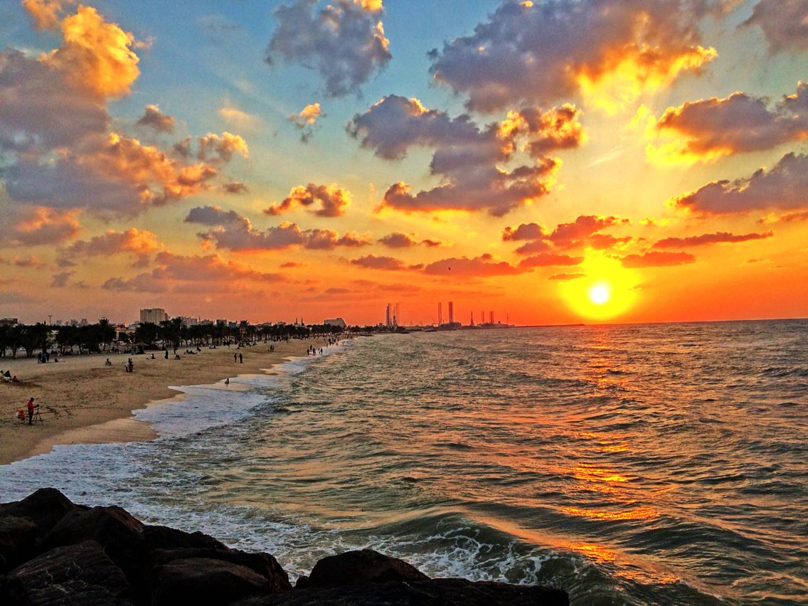 https://mdw-travel-data-us-east-1.s3.amazonaws.com/img/country/United-Arab-Emirates/Ajman-Beach/img_00.jpg