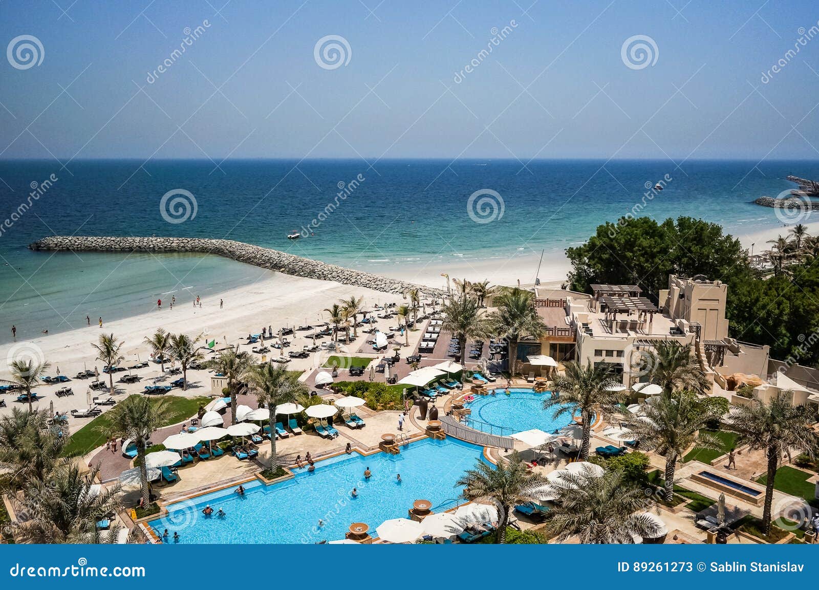 https://mdw-travel-data-us-east-1.s3.amazonaws.com/img/country/United-Arab-Emirates/Ajman-Saray-Beach/img_03.jpg