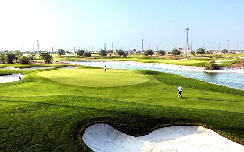 https://mdw-travel-data-us-east-1.s3.amazonaws.com/img/country/United-Arab-Emirates/Al-Ain-Golf-Club/img_01.jpg
