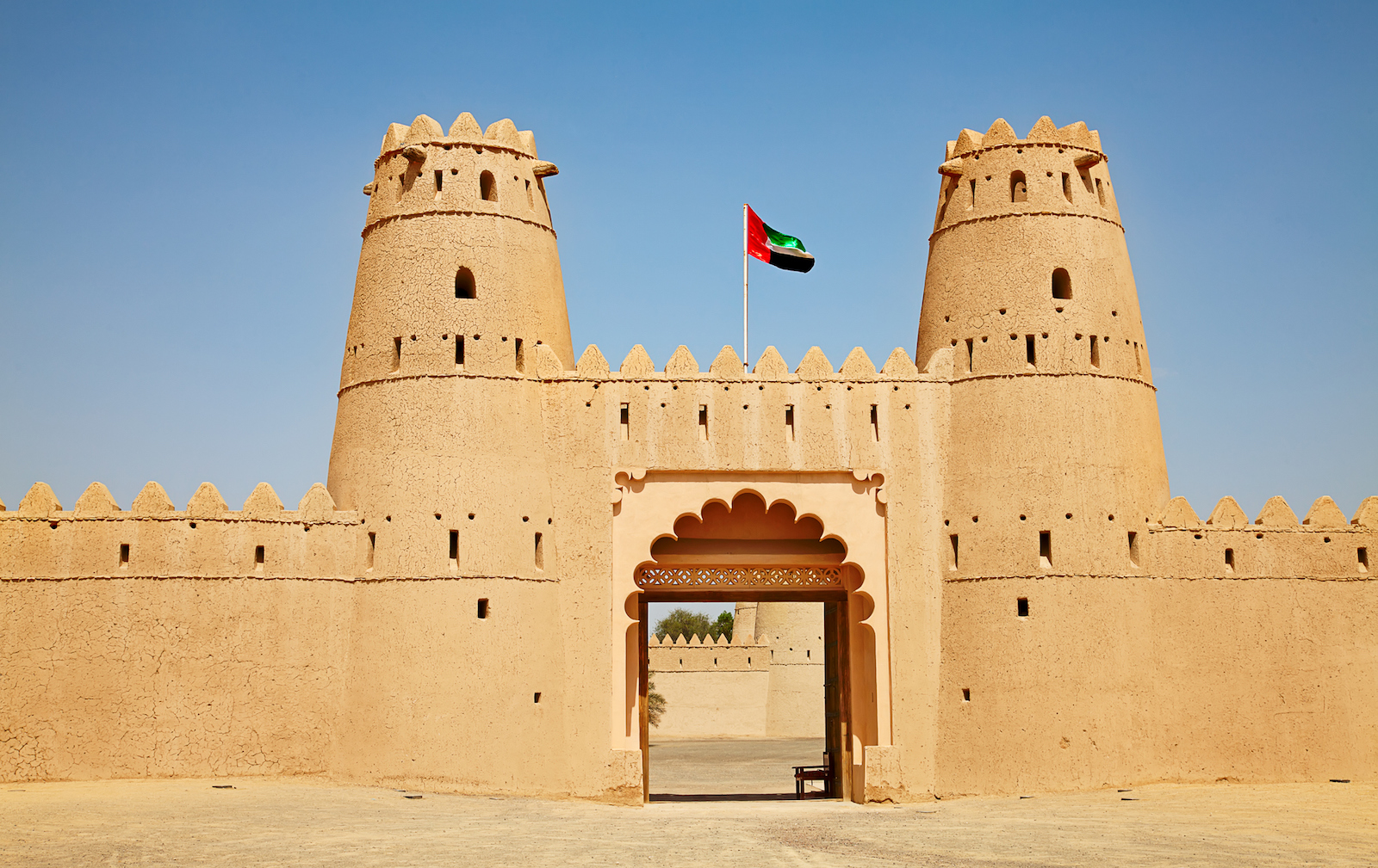 https://mdw-travel-data-us-east-1.s3.amazonaws.com/img/country/United-Arab-Emirates/Al-Ain-Mall/img_00.jpg