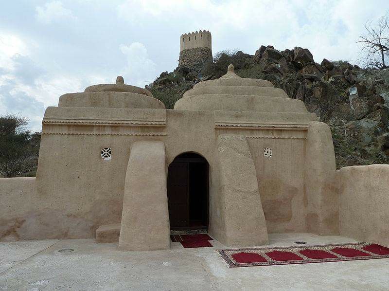https://mdw-travel-data-us-east-1.s3.amazonaws.com/img/country/United-Arab-Emirates/Al-Badiyah-Beach/img_01.jpg