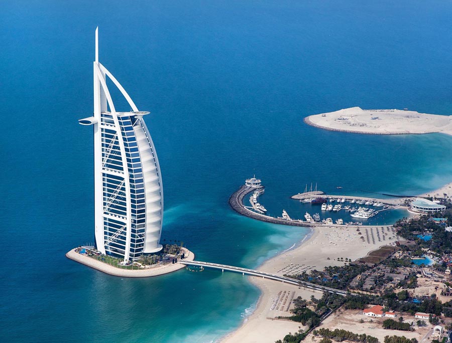 https://mdw-travel-data-us-east-1.s3.amazonaws.com/img/country/United-Arab-Emirates/Al-Batayeh-Waterfall/img_02.jpg