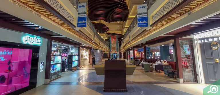 https://mdw-travel-data-us-east-1.s3.amazonaws.com/img/country/United-Arab-Emirates/Al-Hamra-Mall/img_00.jpg