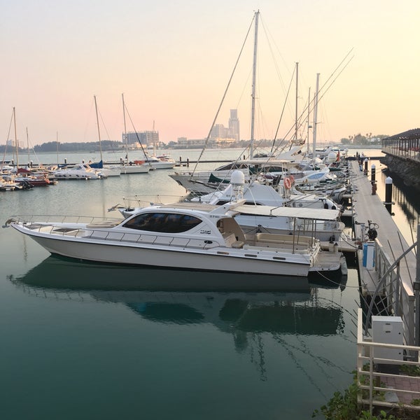 https://mdw-travel-data-us-east-1.s3.amazonaws.com/img/country/United-Arab-Emirates/Al-Hamra-Marina-&-Yacht-Club/img_02.jpg